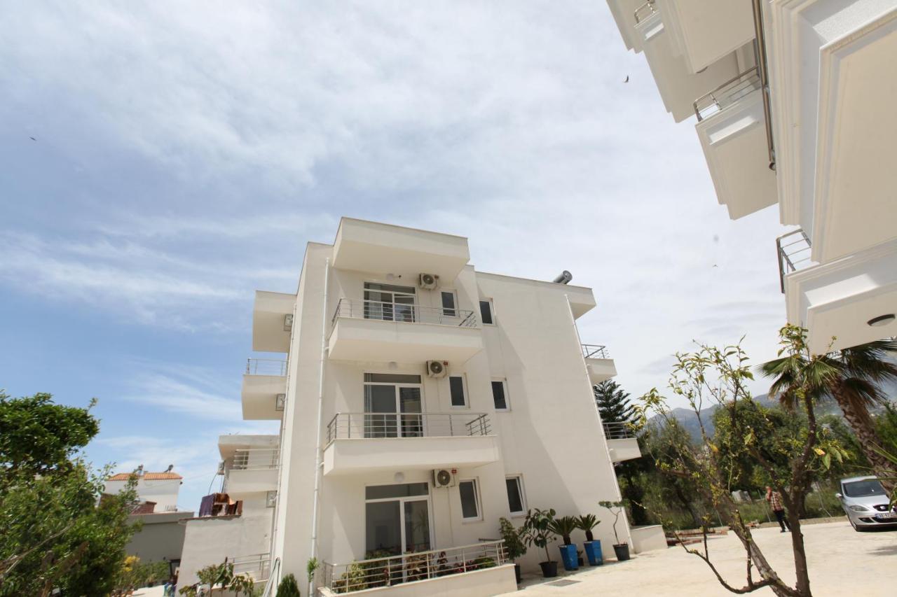Zahos Hotel Himarë Exterior foto