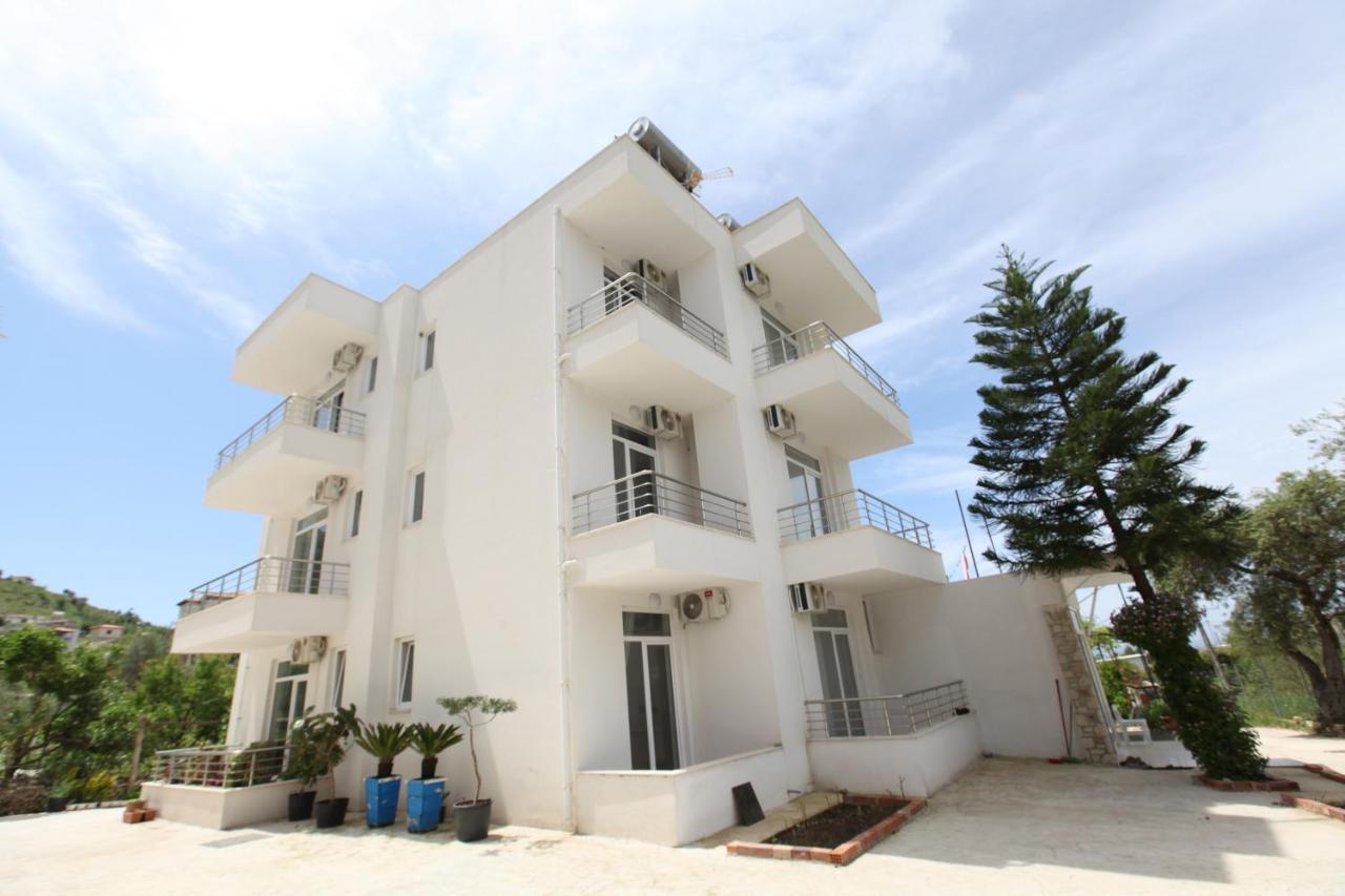 Zahos Hotel Himarë Exterior foto